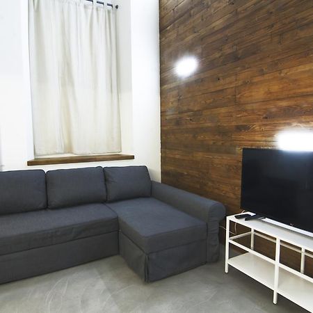 Alessia'S Flat - Mac Mahon Apartment Milan Luaran gambar